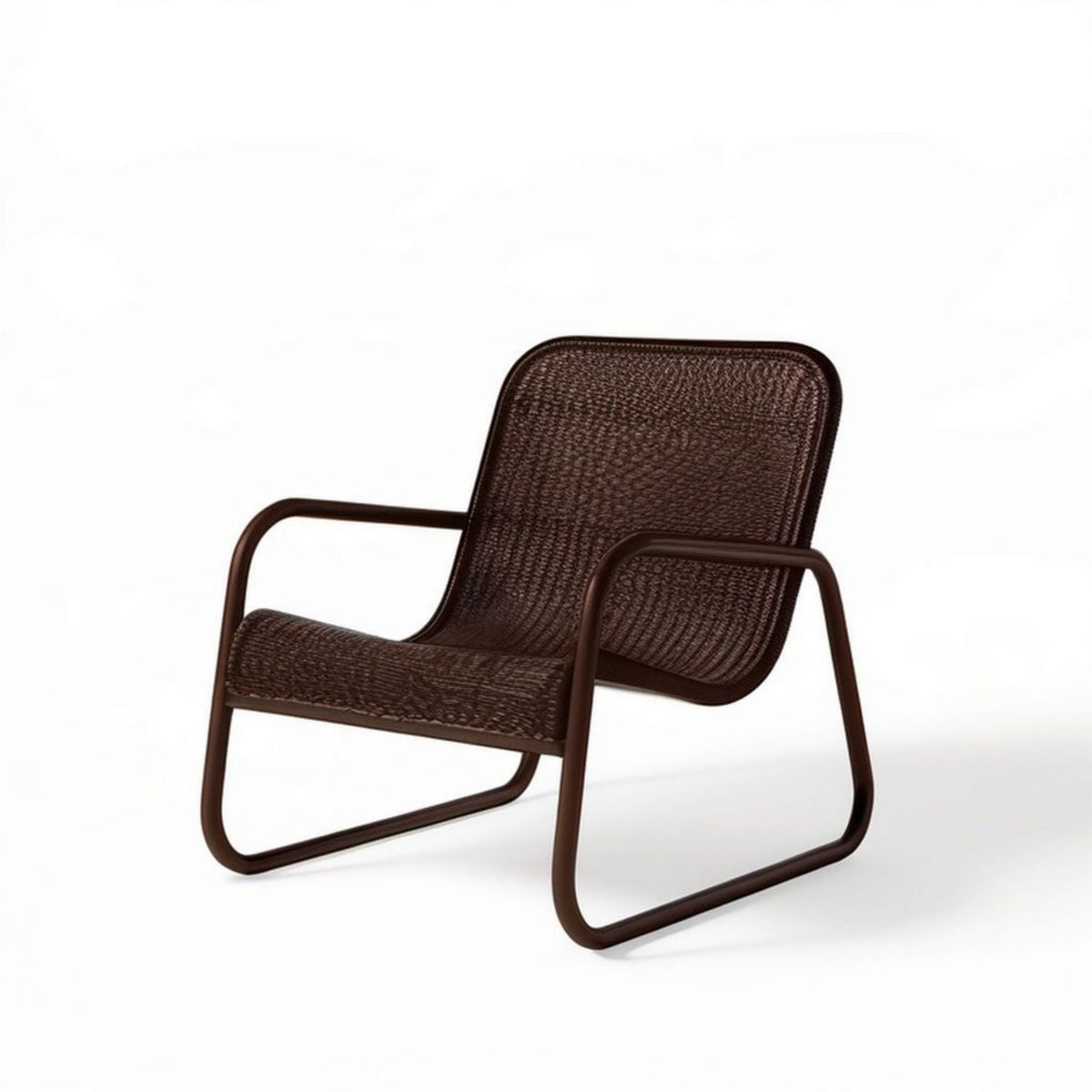 Brauner Loungesessel mit Armlehnen aus Stahl und PE-Rattan, 68 x 72 x 78 cm